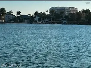 150 Tahiti Cir, Naples, Florida 34113