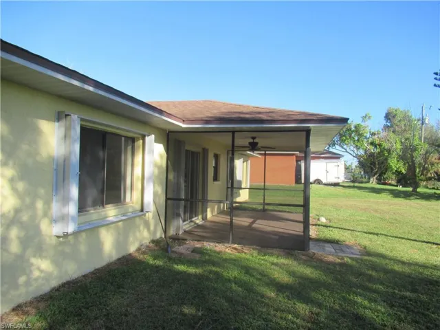 1209 SW 10th  PL, Cape Coral, FL 33991