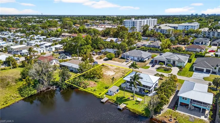 Excellent flexibility as either a private residence or a strong investment opportunity.