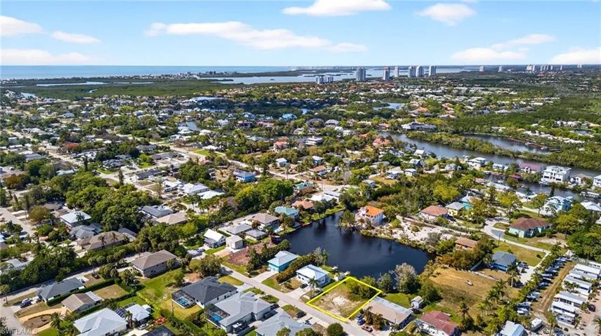 Minutes from DOWNTOWN BONITA SPRINGS