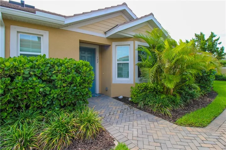 4692 Arboretum Cir 102, Naples, Florida 34112