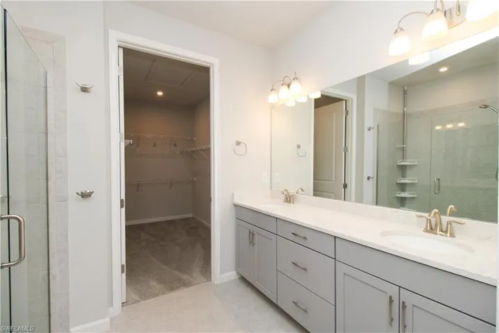 4692 Arboretum Cir 102, Naples, Florida 34112