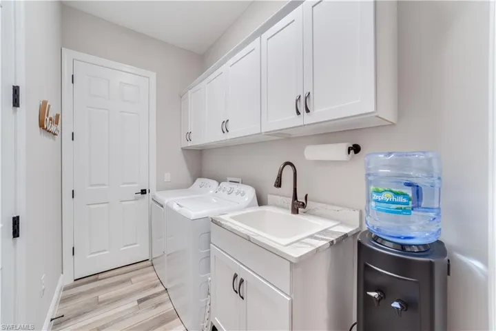 1120 S Town And River  DR, Fort Myers, FL 33919