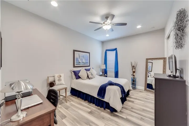 1120 S Town And River  DR, Fort Myers, FL 33919
