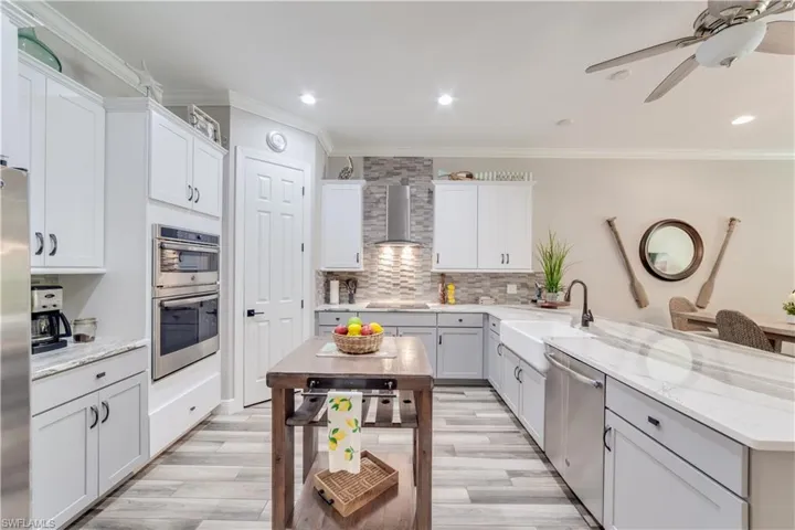 1120 S Town And River  DR, Fort Myers, FL 33919