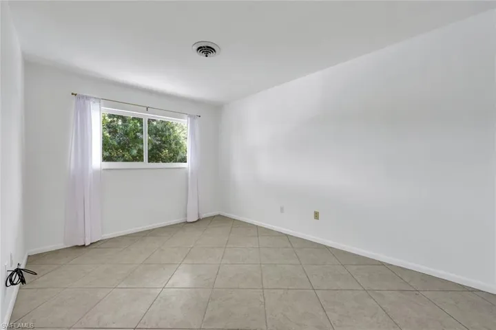 820 Ketch Dr # 7, Naples Fl 34103