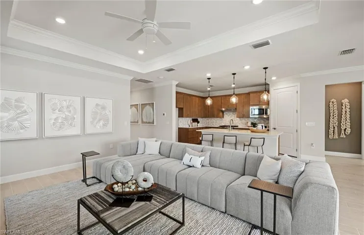 Photos are from a model home and are for illustration purposes only.