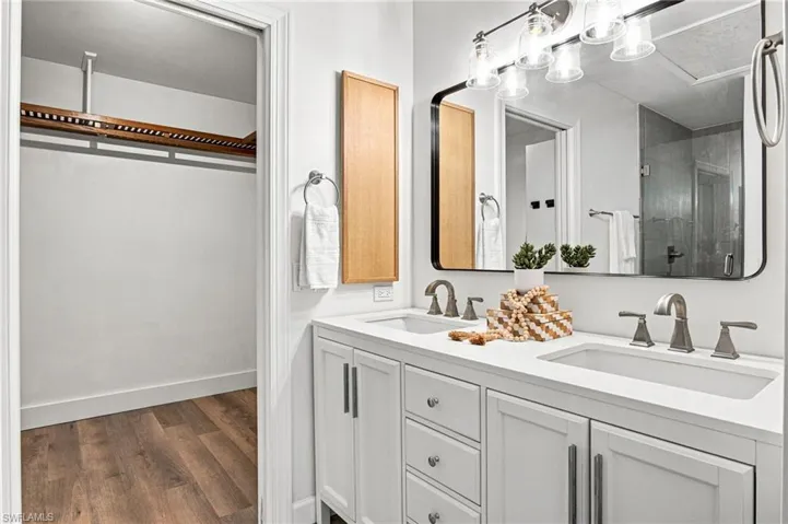4971 Hickory Wood Dr, Naples, Florida 34119