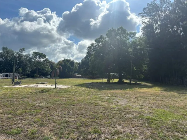 7949 Mcdaniel Dr, North Fort Myers, Florida 33917
