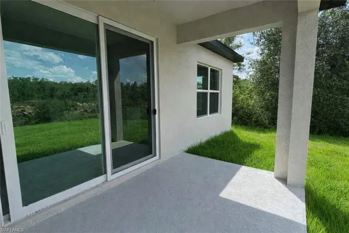460 Westchester Dr, Lehigh Acres, Florida 33972