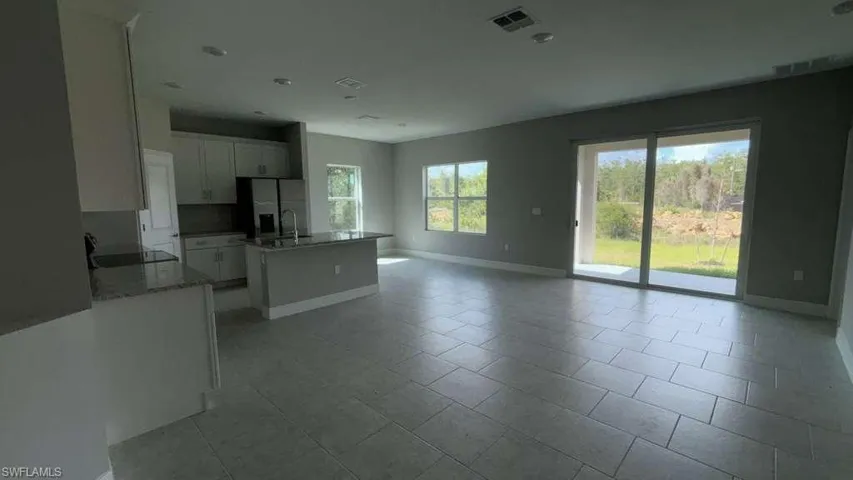 460 Westchester Dr, Lehigh Acres, Florida 33972