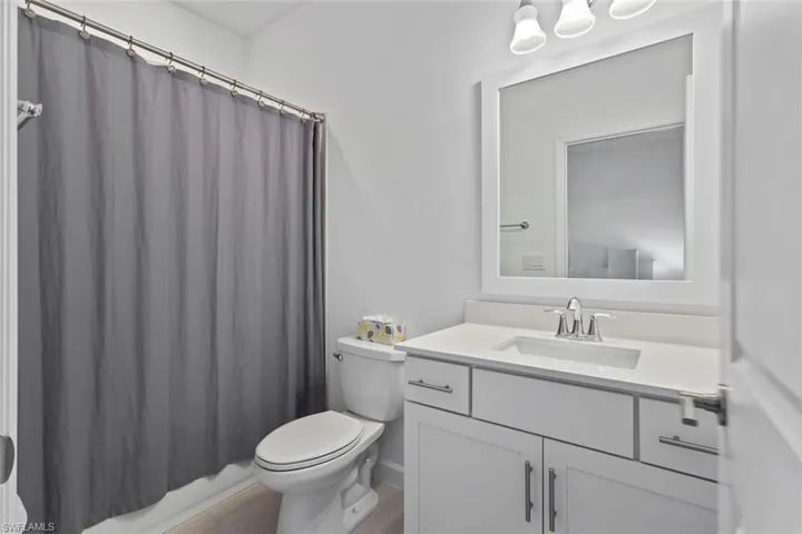 Guest Bath 1