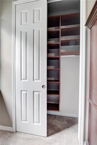 Closet bedroom 2