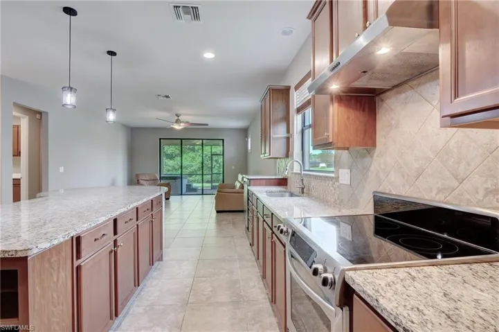 10894  Dennington  RD, Fort Myers, FL 33913