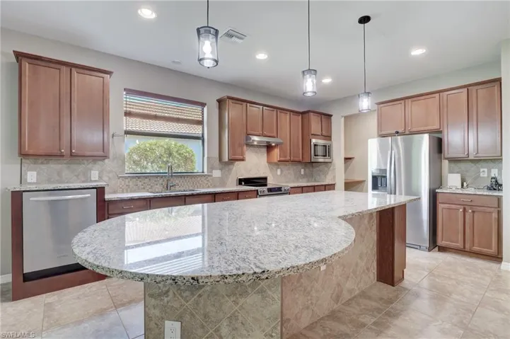 10894  Dennington  RD, Fort Myers, FL 33913