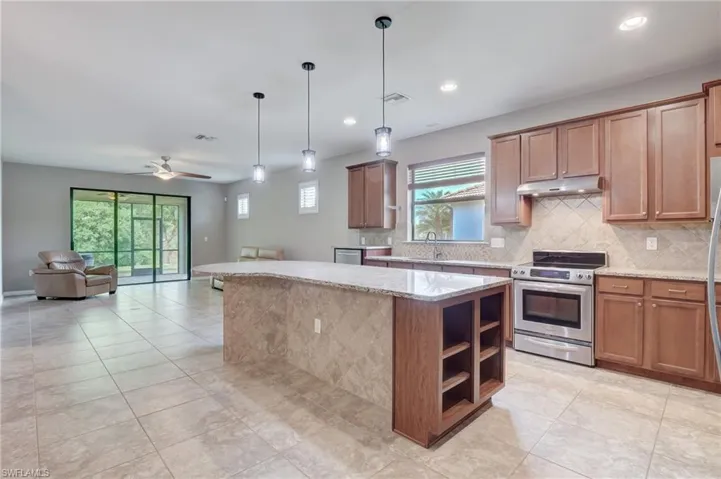 10894  Dennington  RD, Fort Myers, FL 33913