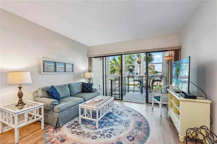 807 River Point Dr # 105d, Naples, Florida 34102