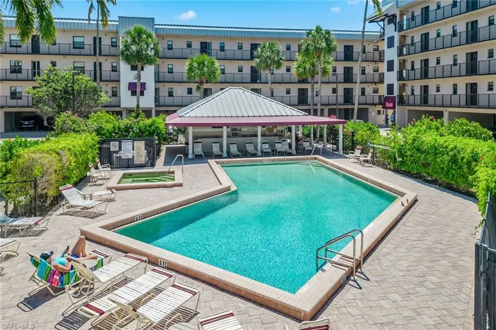 807 River Point Dr # 105d, Naples, Florida 34102