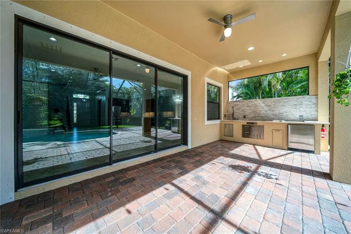 7842 Bucks Run DR, NAPLES FL 34120