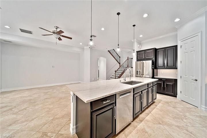 7842 Bucks Run DR, NAPLES FL 34120