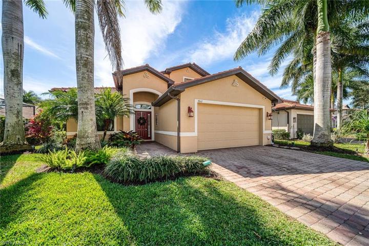 7842 Bucks Run DR, NAPLES FL 34120