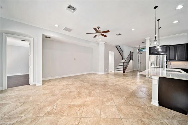 7842 Bucks Run DR, NAPLES FL 34120