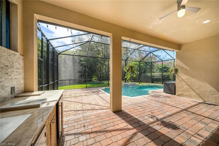 7842 Bucks Run DR, NAPLES FL 34120