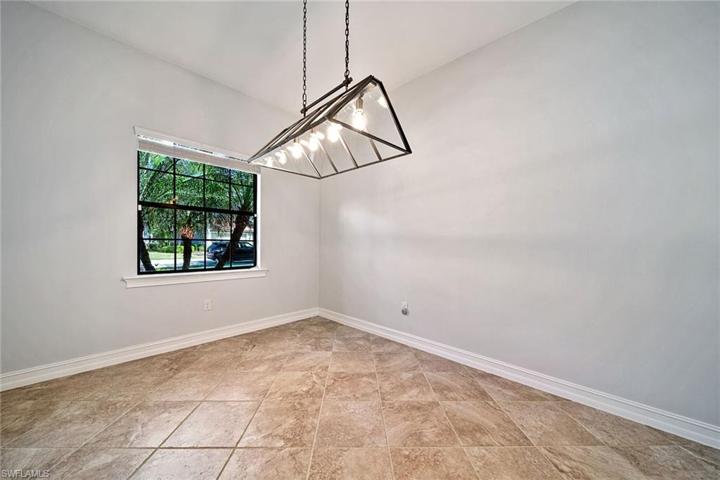 7842 Bucks Run DR, NAPLES FL 34120