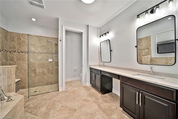 7842 Bucks Run DR, NAPLES FL 34120
