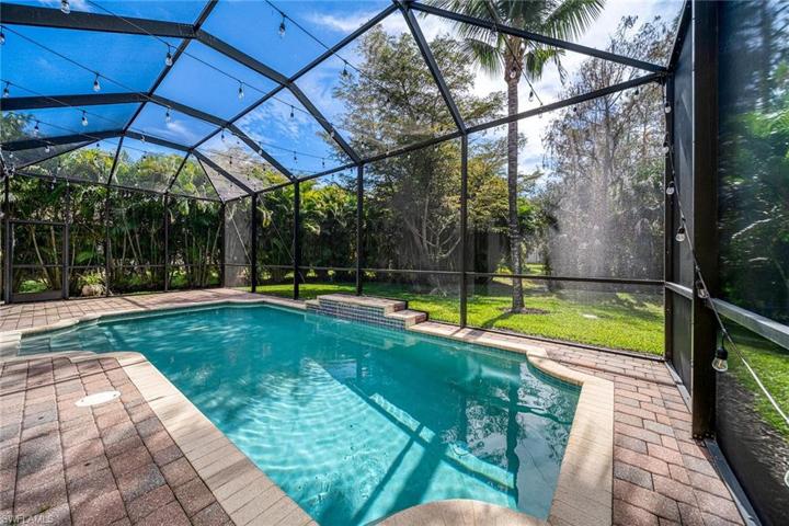 7842 Bucks Run DR, NAPLES FL 34120