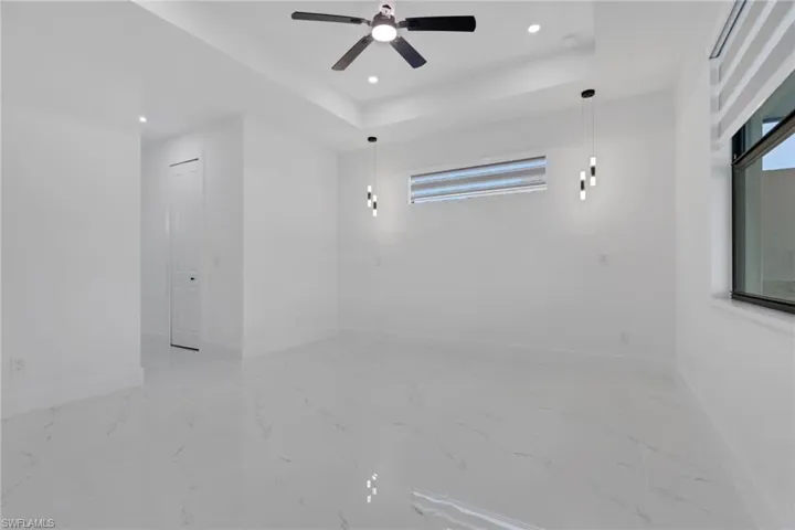 407 Se 16th St, Cape Coral, Florida 33990