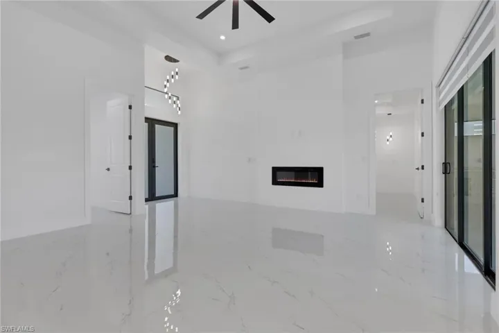 407 Se 16th St, Cape Coral, Florida 33990