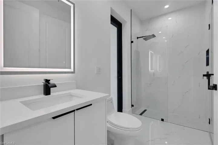 407 Se 16th St, Cape Coral, Florida 33990