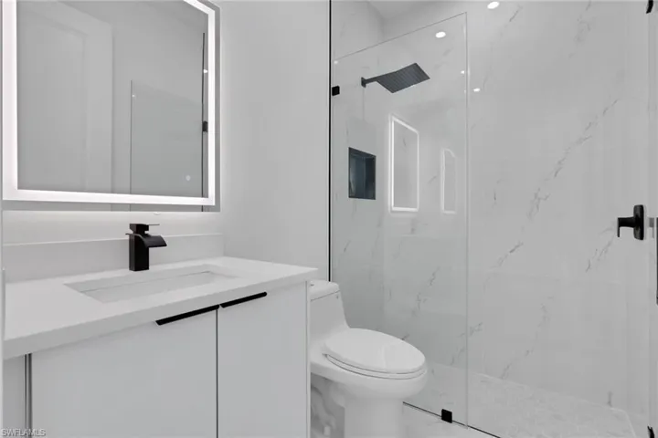 407 Se 16th St, Cape Coral, Florida 33990