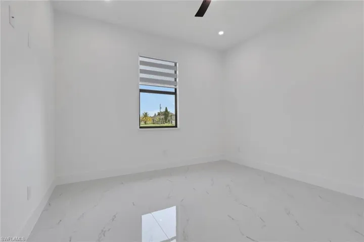 407 Se 16th St, Cape Coral, Florida 33990