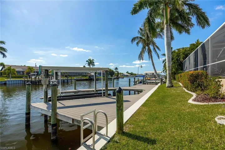 4813 SW 20th  PL, Cape Coral, FL 33914