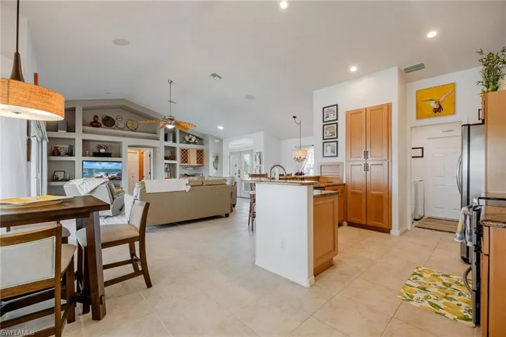 4813 SW 20th  PL, Cape Coral, FL 33914