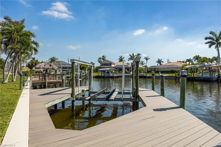 4813 SW 20th  PL, Cape Coral, FL 33914