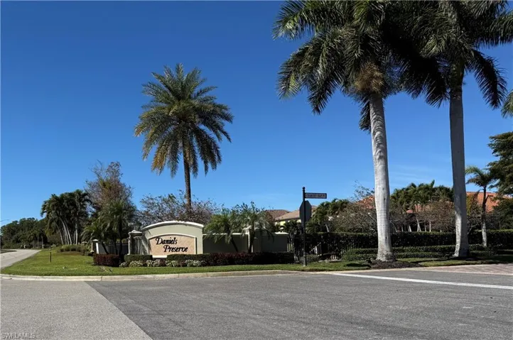 12112 Country Day Cir, Fort Myers, Florida 33913