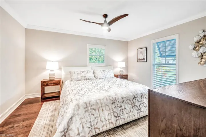 Queen Bed