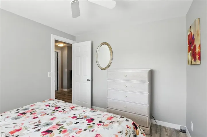 Guest Bedroom, bright and sunny