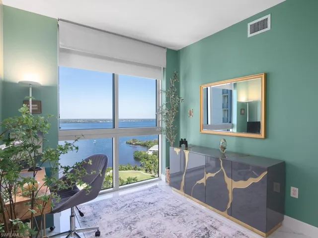 Den /office with fantastic water views