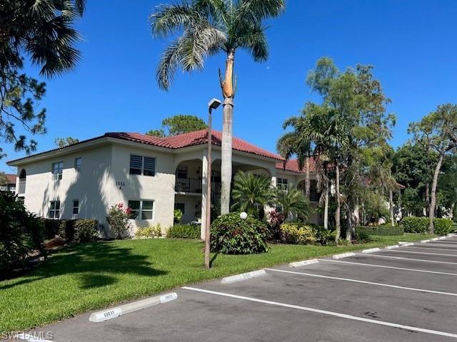 1056 Forest Lakes DR # 102, NAPLES FL 34105