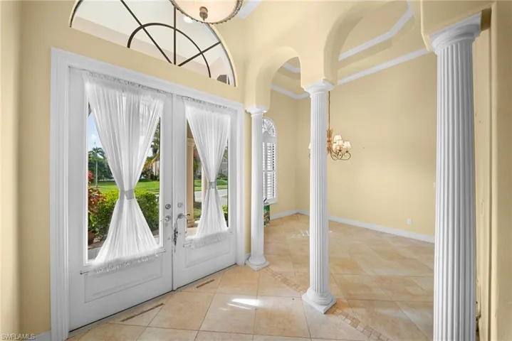 879 Banyan Ct, Marco Island, Florida 34145