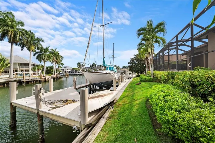 879 Banyan Ct, Marco Island, Florida 34145