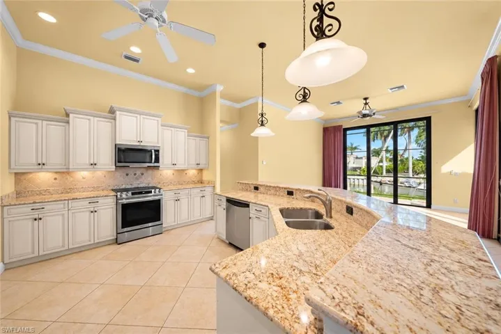 879 Banyan Ct, Marco Island, Florida 34145