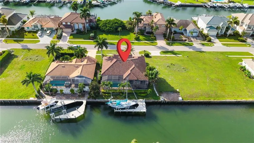 879 Banyan Ct, Marco Island, Florida 34145