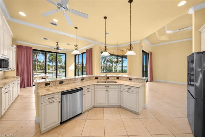 879 Banyan Ct, Marco Island, Florida 34145