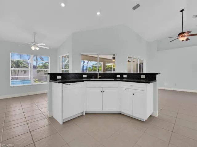 Kitchen w/ Wide Island