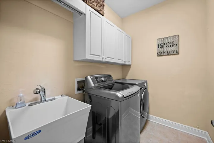 28468  Altessa  WAY, Bonita Springs, FL 34135
